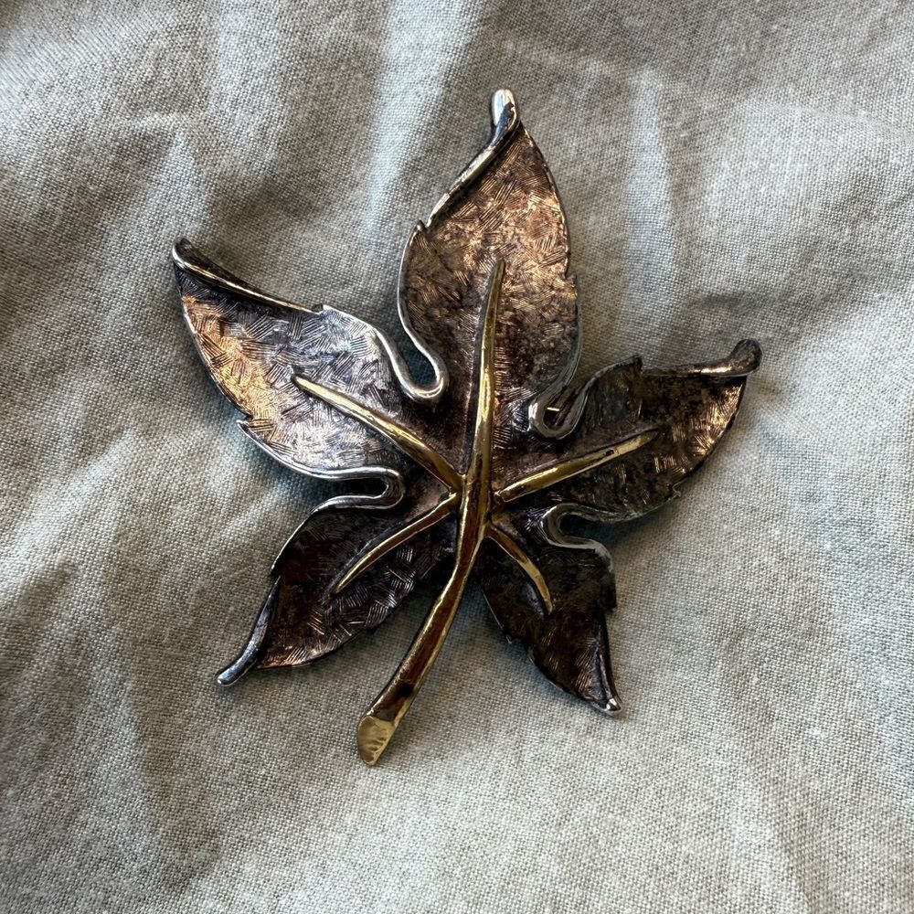 Vintage Designer Oscar de la Renta Silver and Gold Colored Leaf Brooch
